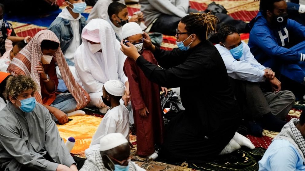 How Eid is Being Celebrated Around the World - cover