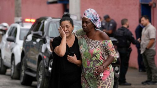 4 teachers, 2 students stabbed in Brazilian school