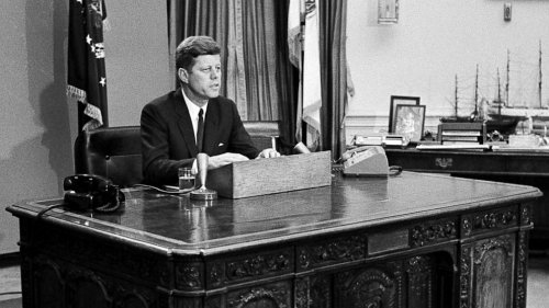 5 Headlines That Would Have Been If JFK Lived