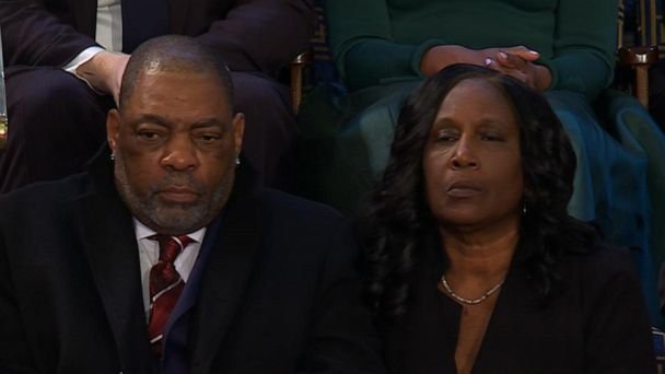Biden introduces parents of Tyre Nichols during State of the Union address