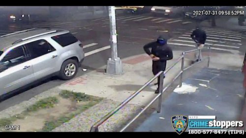 Gun-wielding masked men shoot 10 in New York City attack, speed off on mopeds