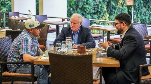 'Margarita-gate': Sen. Chris Van Hollen slams efforts to stage optics of meeting with Abrego Garcia