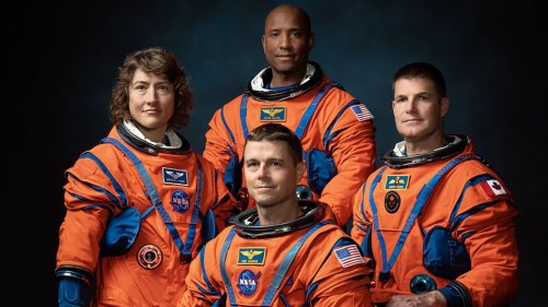 NASA announces 4 astronauts who will travel around the moon on Artemis II