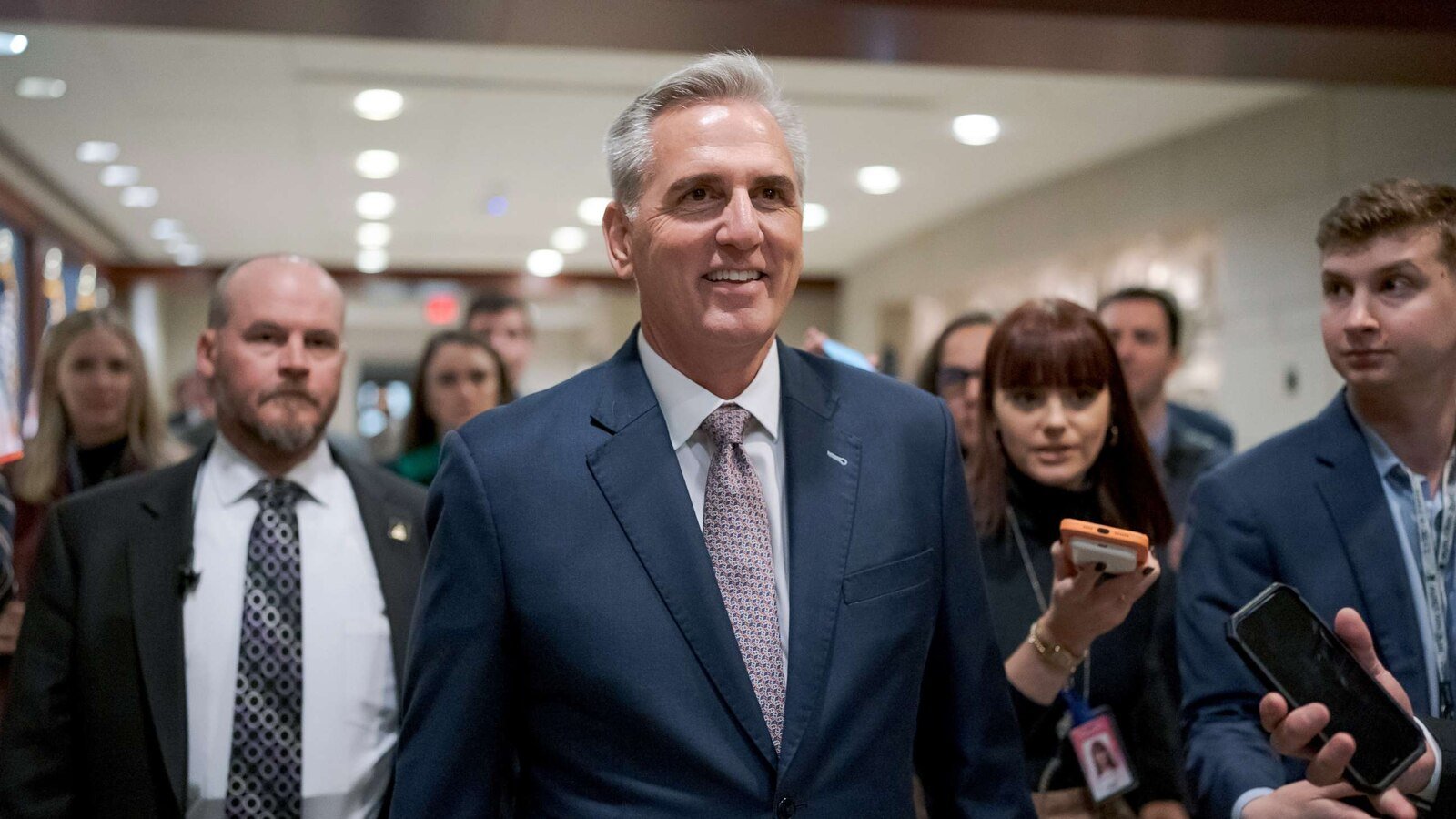 McCarthy clinches GOP nomination for speaker of the House despite challenger: Sources