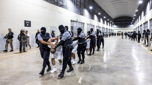DOJ tells judge accused migrants can have at least 24 hours to contest deportations under AEA