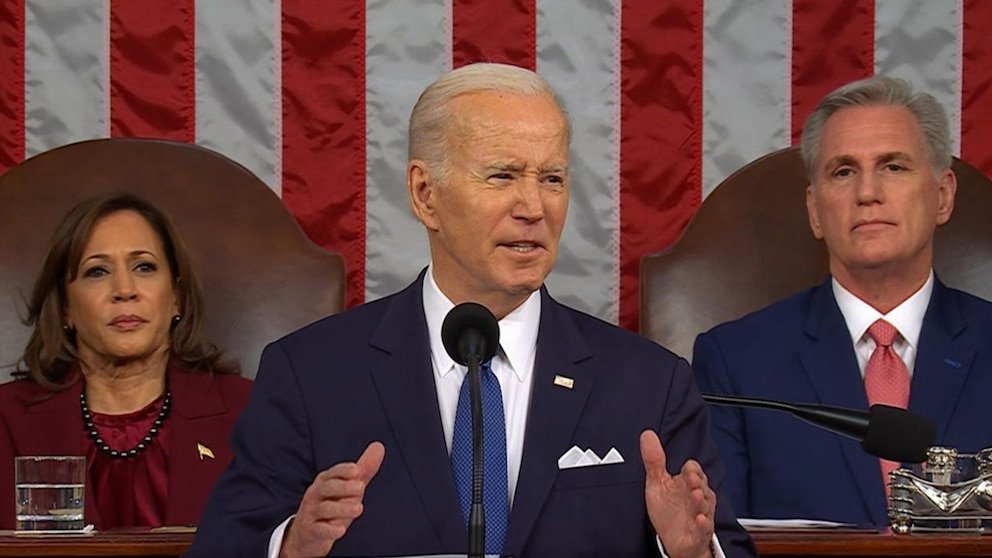 Biden opens State of Union speech on country's resiliency
