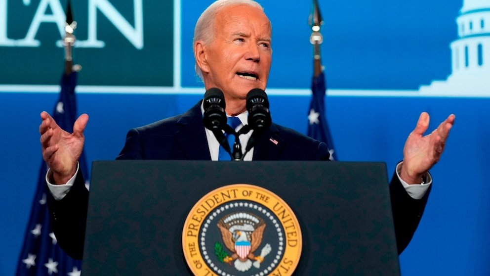 Biden addresses Zelenskyy 'Putin' gaffe