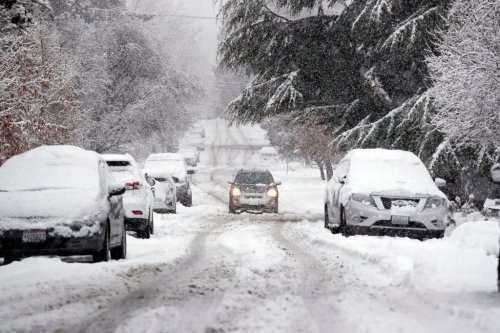 A winter dilemma: Does your car really need to be warmed up before use?