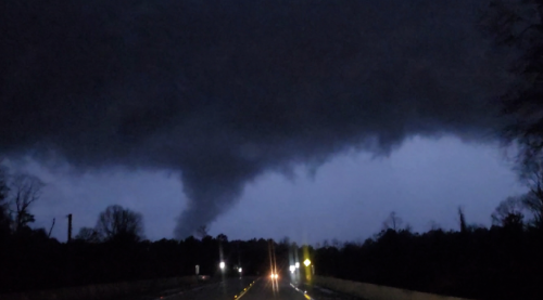 Tornado causes injuries, damage in Louisiana parish