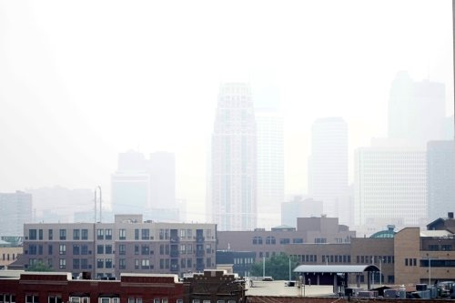 Canadian Wildfire Smoke Causes Air Quality To Deteriorate In Chicago Minneapolis Flipboard 7316