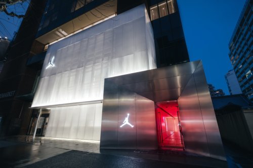 Jordan opens its second flagship "World of Flight" store in Tokyo