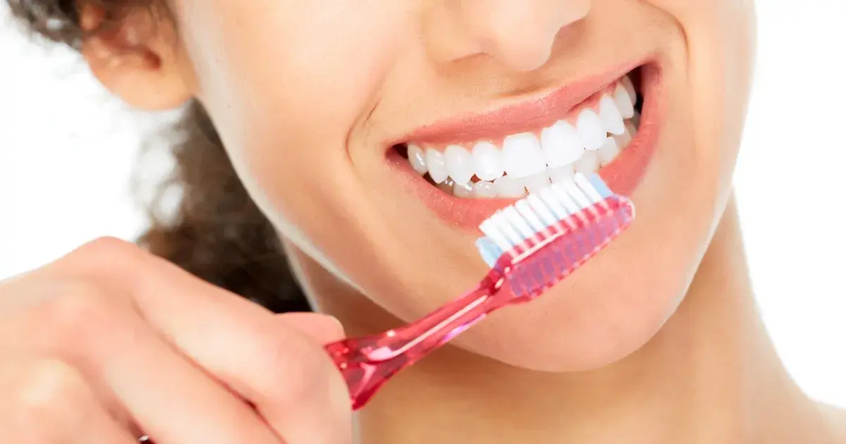6 Home Remedies for Sensitive Teeth