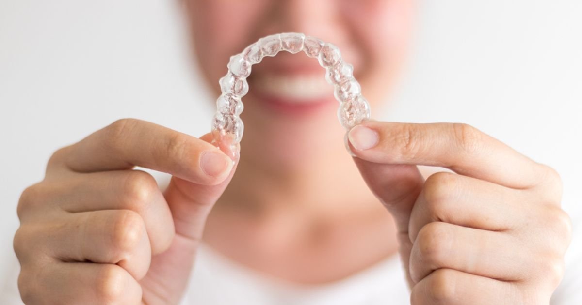 Pros and Cons of Invisalign Braces - ActiveBeat