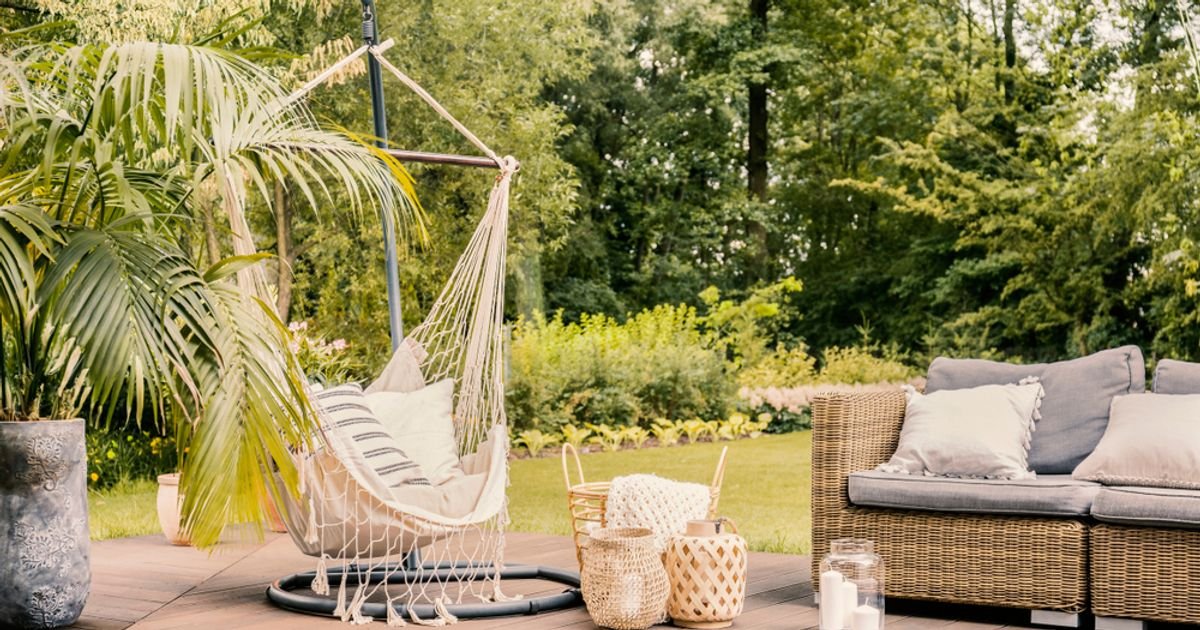 Essential Patio Furniture Items For Your Backyard Oasis