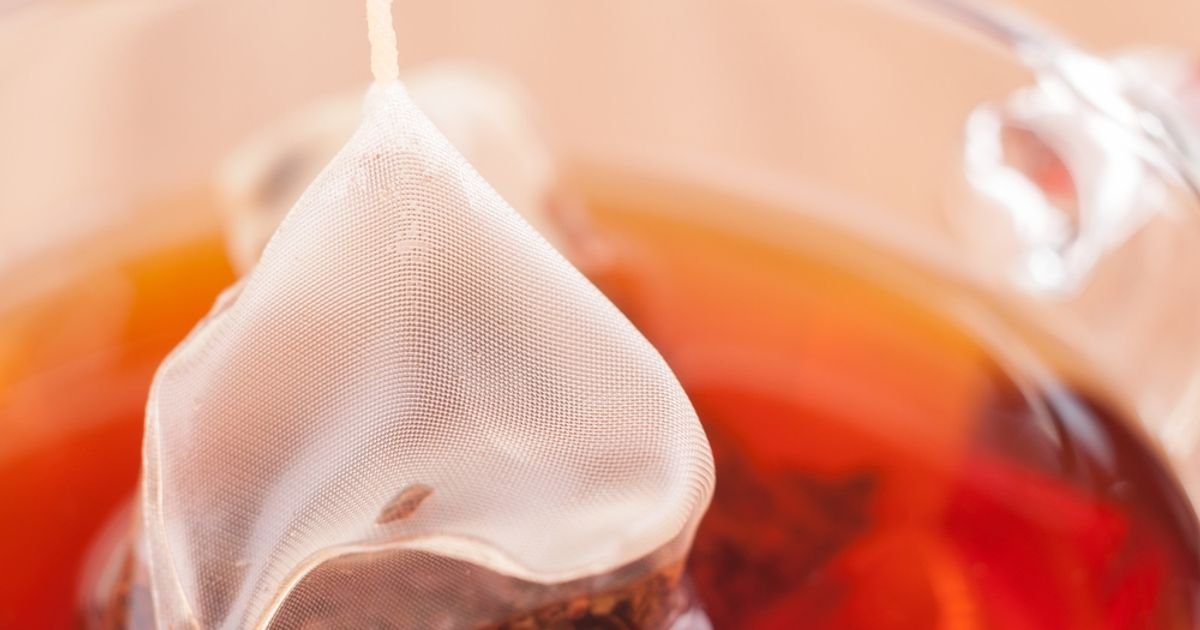 7 Healthy Uses for Soggy, Old Tea Bags