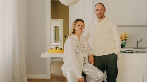 Altbauwohnung in Wien: So bringt eine Designerin Minimalismus und Farben in perfekte Balance