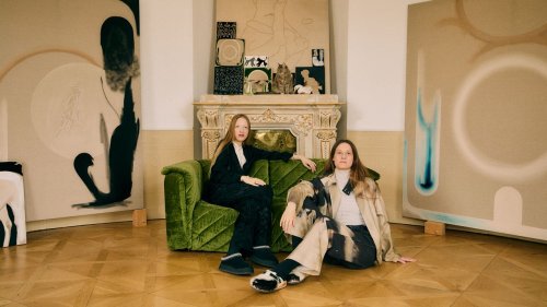Altbauwohnung in Wien: So lebt und arbeitet Künstler:in Anouk Lamm Anouk in der österreichischen Hauptstadt