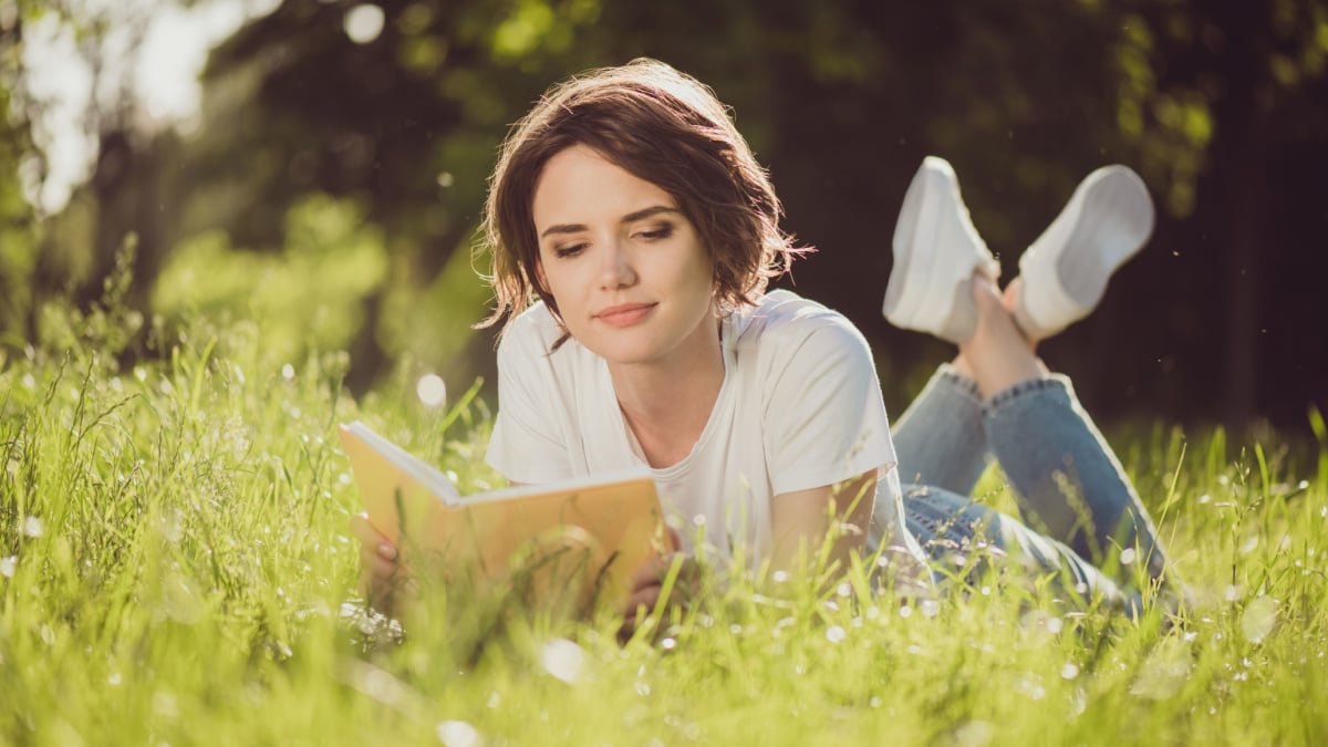 Books That Will Change Your Life: 20 Life-Changing Books Everyone Should Read