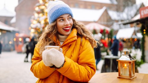 7 Ways Middle-Class Americans Can Save Money During the Holidays