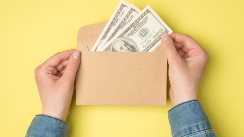 How Frugal People Use the Cash Envelope System to Budget