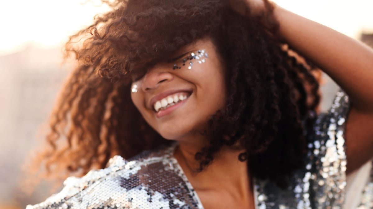 11 Frugal Tips for Throwing a Holiday Party That Won't Leave You Broke - A Dime Saved