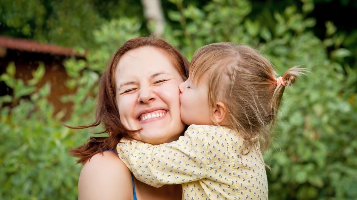 10 Side Hustles for Single Mothers