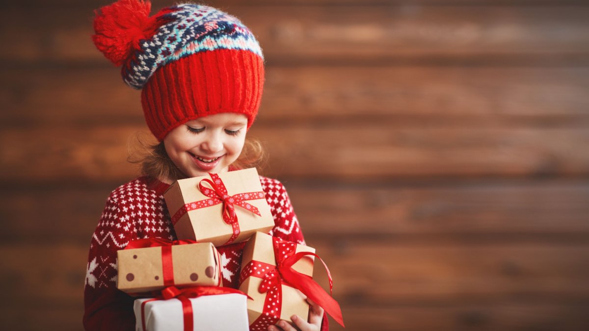 5 Tips To Help Families Manage Holiday Stress - A Dime Saved