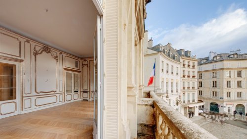 À vendre, un appartement de 300 m² place Beauvau à Paris