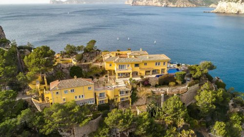 The Yellow Castle : la résidence royale aperçue dans The Crown est à louer sur Airbnb
