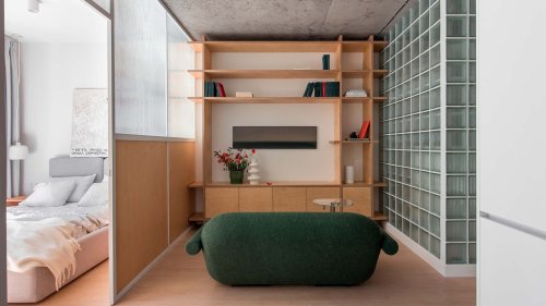 Un petit espace contemporain qui joue avec la lumière