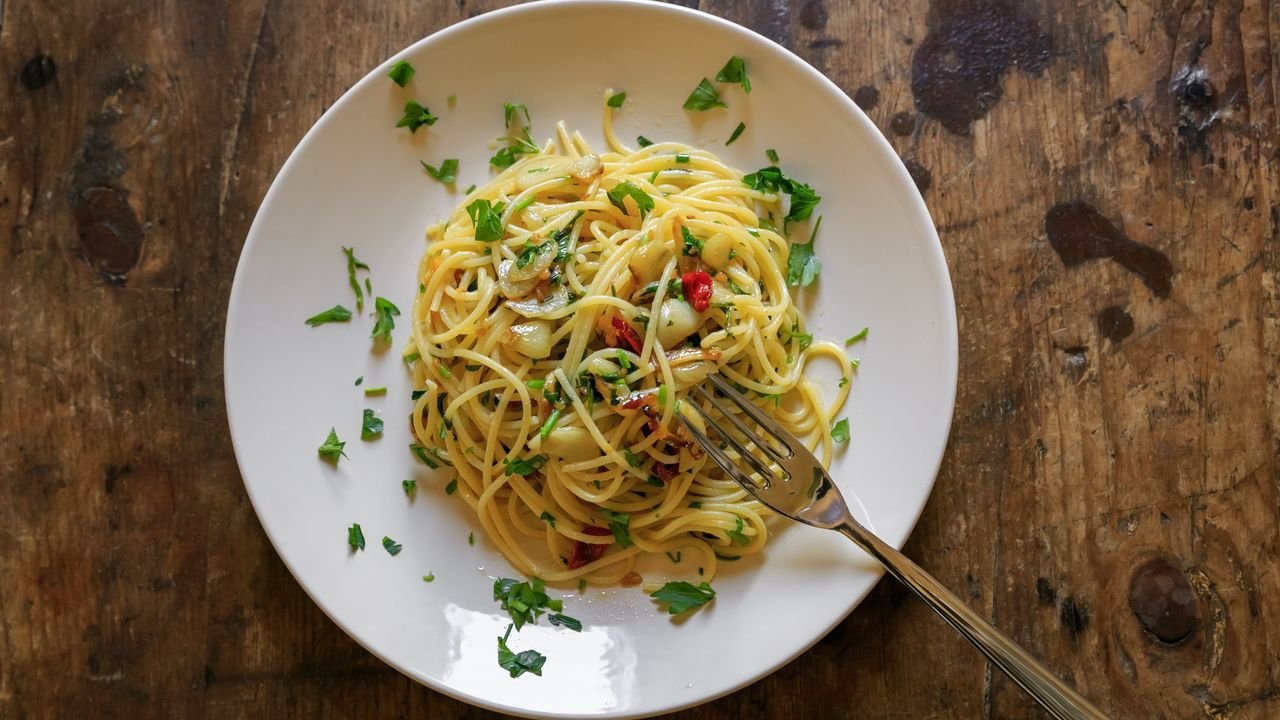 Les meilleures recettes de spaghetti à l'ail - cover