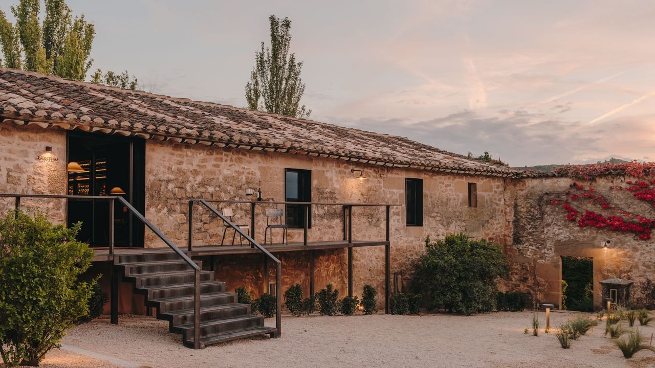 Une grange délabrée transformée en temple de l’art de vivre