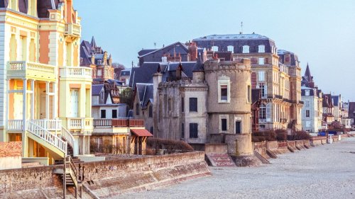 Gérard Depardieu, sa maison inachevée et abandonnée en Normandie