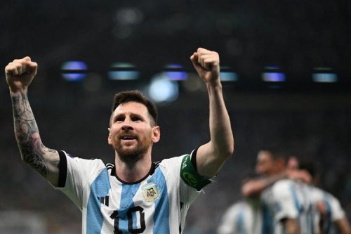 Messi e lo smartphone d'oro a compagni Argentina per Mondiali 2022