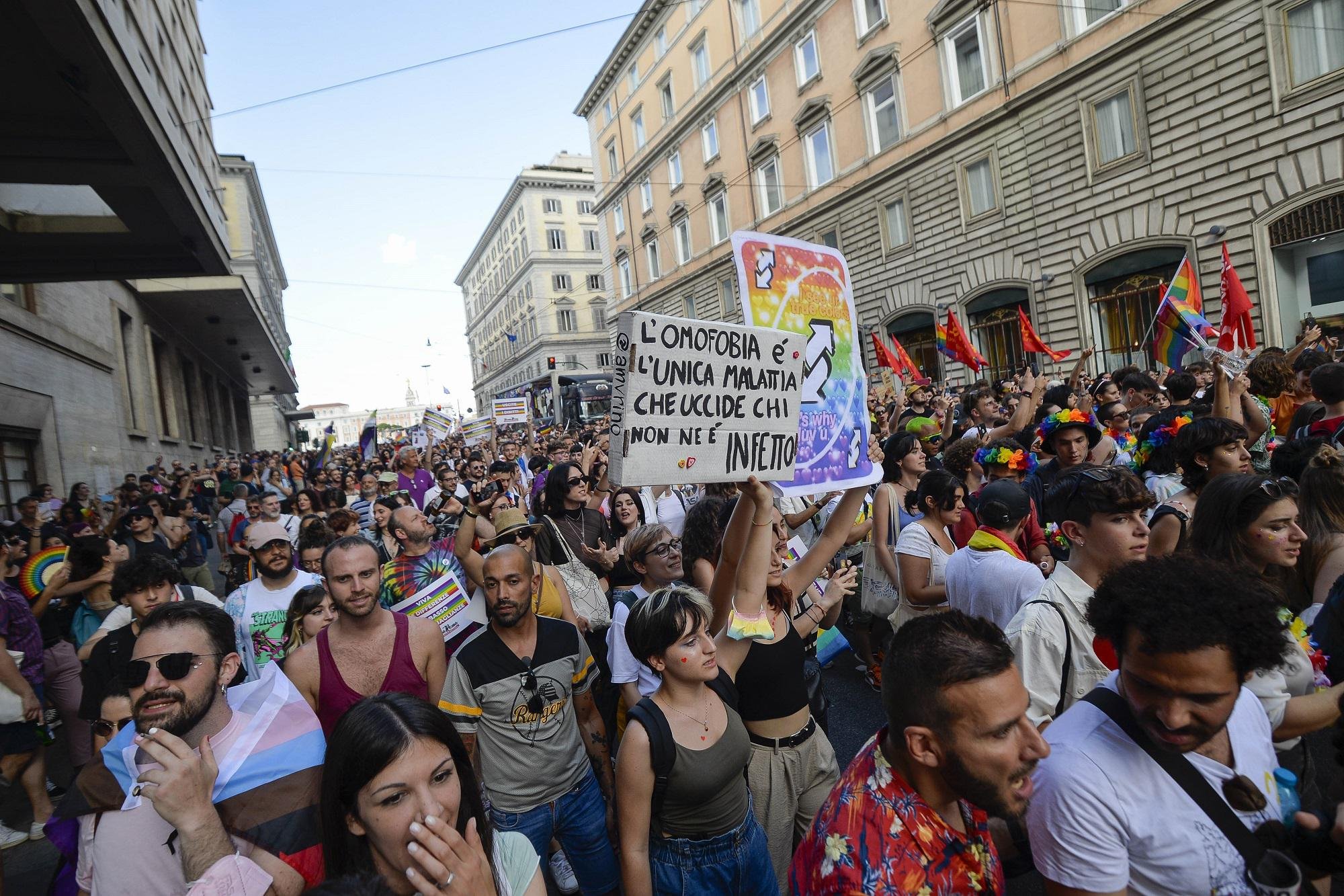 7Giorni: caso Tramontano, Roma Pride, incendio in Canada - cover