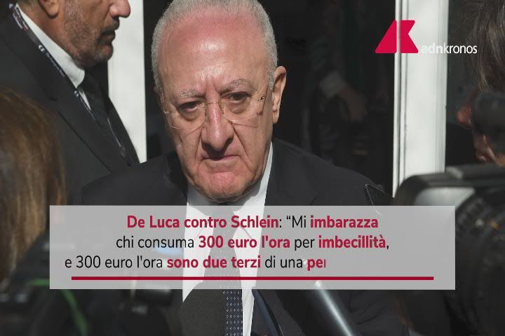 Pd, De Luca contro Schlein: "Imbarazza chi consuma 300 euro l'ora per imbecillità"