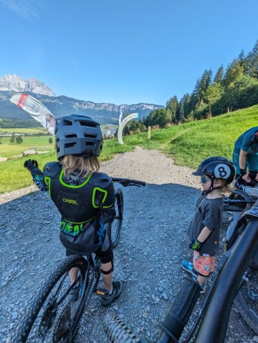 Wunderbare Familientage beim Wandern, Biken, Klettern und baden in St. Johann in Tirol