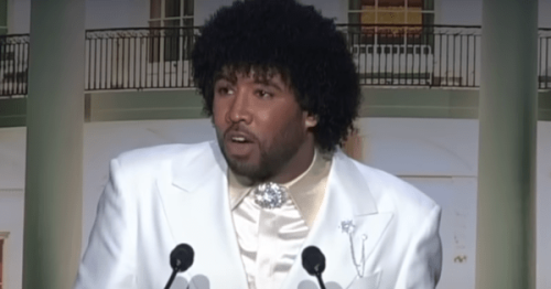 Here's How the White House Correspondents' Dinner Addressed an Absent Trump