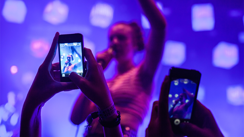 Fans Who Follow Bands on Instagram Spend More Money on Music and Live Shows