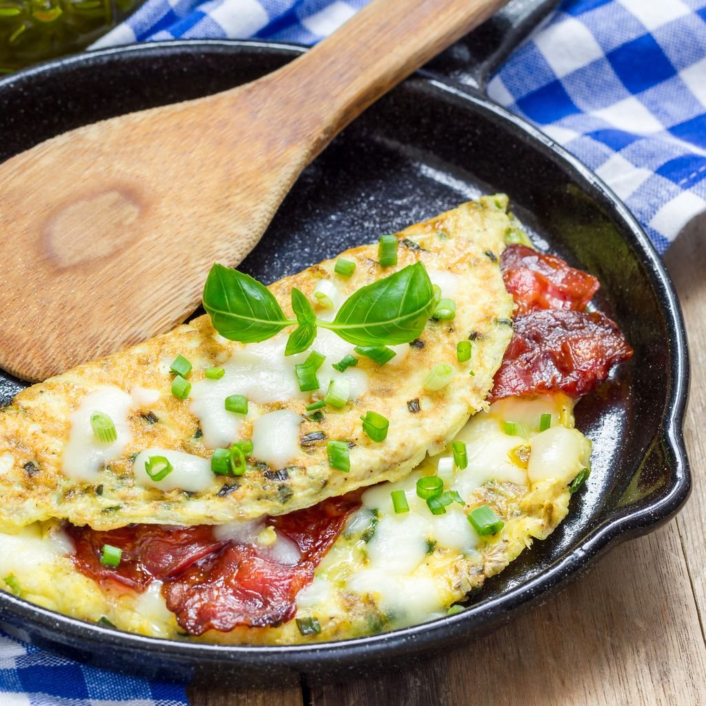 Omelette bacon-fromage