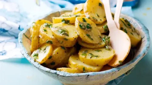 2 idées de salade de pommes de terre ultra-simples pour accompagner les grillades