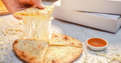 Naans express façon pizza : la recette simplissime à préparer en moins de 10 minutes top chrono