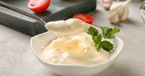 Mayonnaise maison : la recette allégée (et sans huile) pour accompagner vos repas !