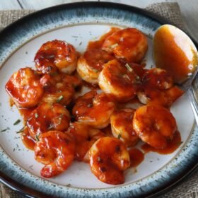 Delicious Honey Sriracha Shrimp