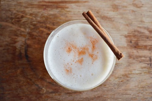 Cinnamon Whiskey Sour - A Golden Afternoon: Simplified Home Living