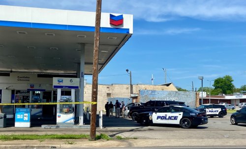 Man shot in face outside gas station on busy east Birmingham road