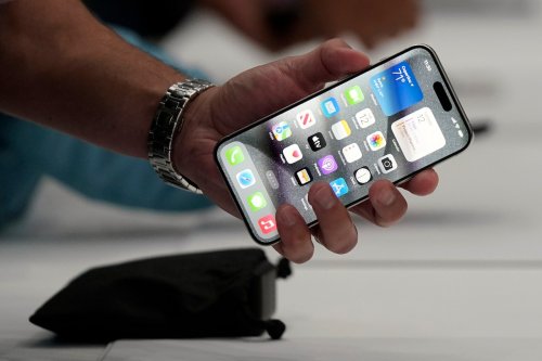 This popular internet browser app is spying on you, Apple warns