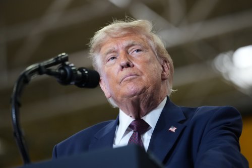 Trump blasted online for flubbing the name of major US car maker