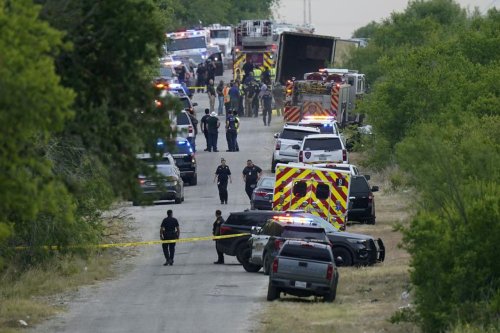 At least 40 people found dead in tractor-trailer in Texas