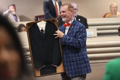 Alabama legislature’s ‘deadest bill’ of 2025 read like a ‘pediatrician’s anatomy book’
